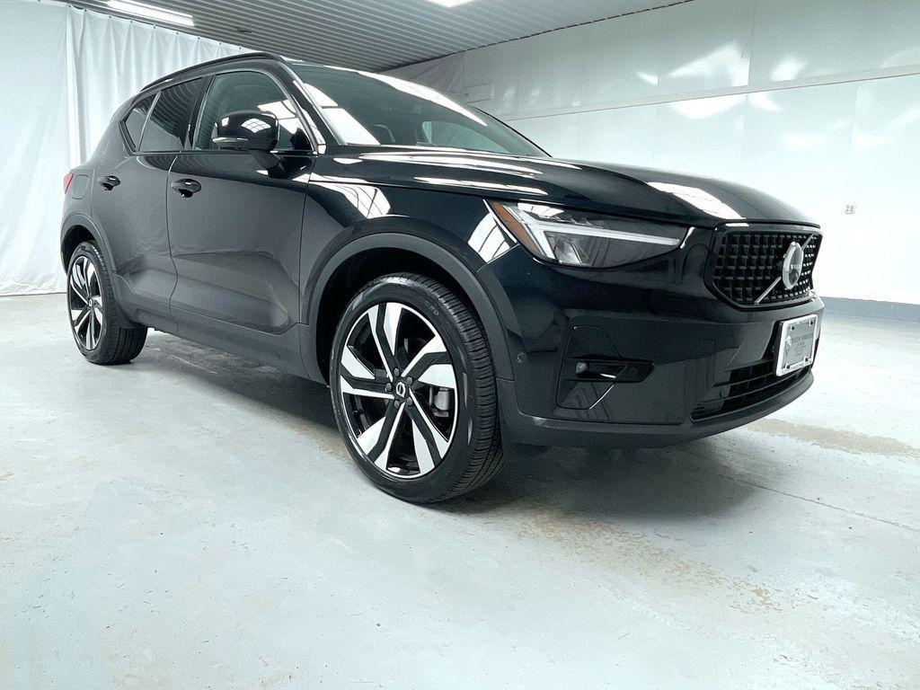used 2025 Volvo XC40 car, priced at $37,500