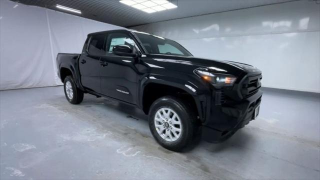 new 2025 Toyota Tacoma car, priced at $40,174