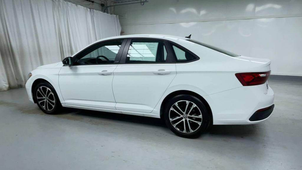 used 2024 Volkswagen Jetta car, priced at $21,995