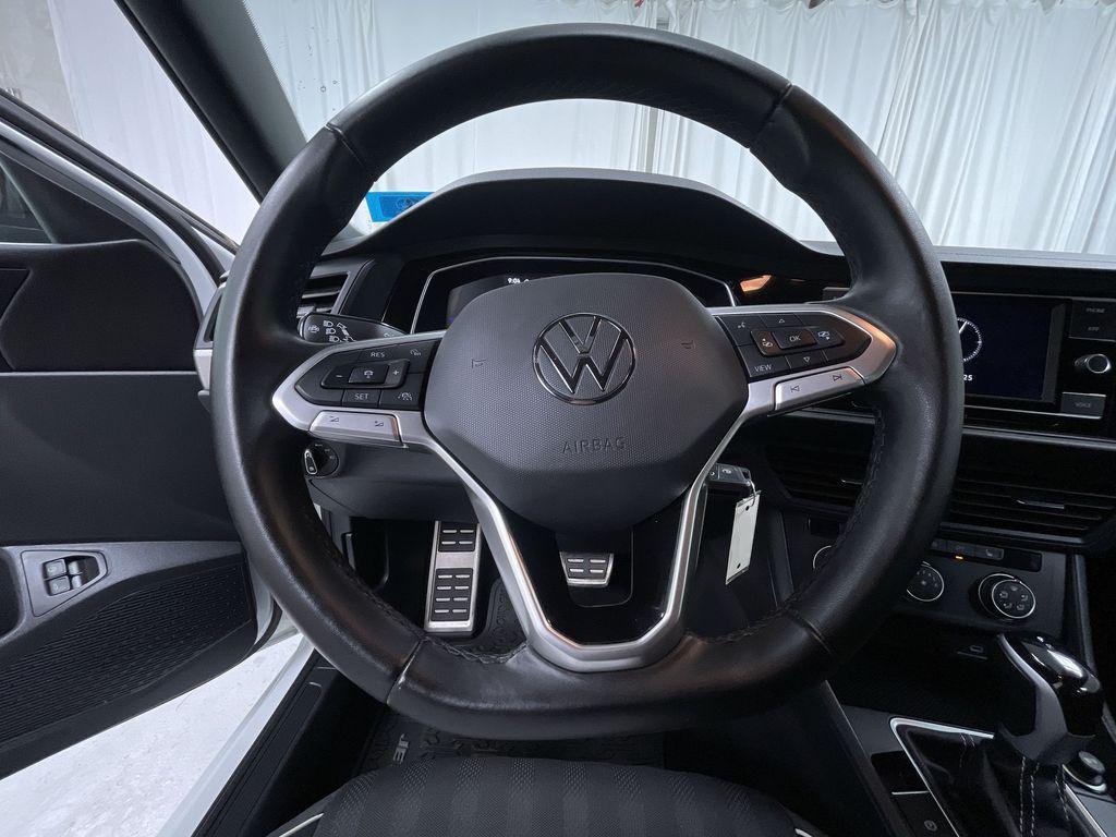 used 2024 Volkswagen Jetta car, priced at $21,995