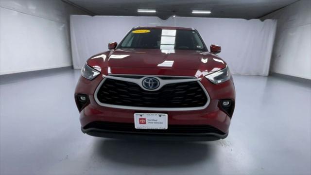 used 2024 Toyota Highlander Hybrid car, priced at $48,995