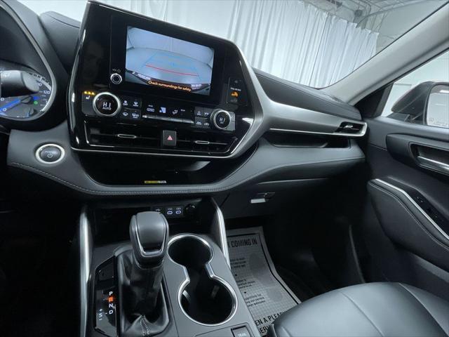 used 2024 Toyota Highlander Hybrid car, priced at $48,995