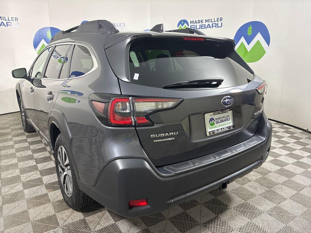 used 2025 Subaru Outback car, priced at $31,549