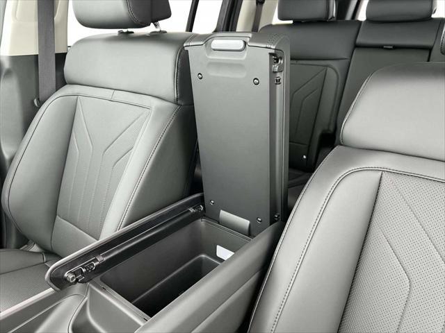 new 2025 Hyundai Santa Fe car, priced at $36,137