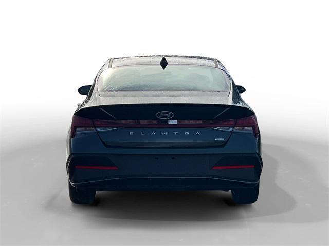 new 2025 Hyundai Elantra car, priced at $26,913