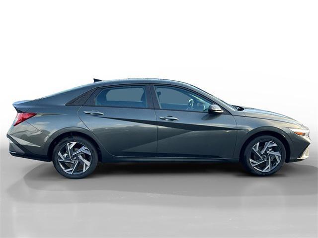 new 2025 Hyundai Elantra car, priced at $26,913