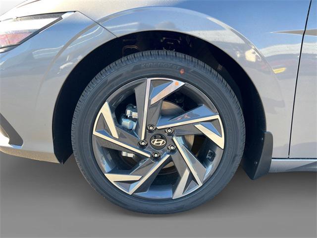 new 2025 Hyundai Elantra car, priced at $26,952