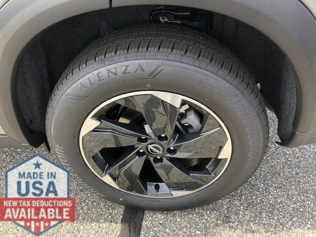 new 2026 Nissan Rogue car, priced at $31,158