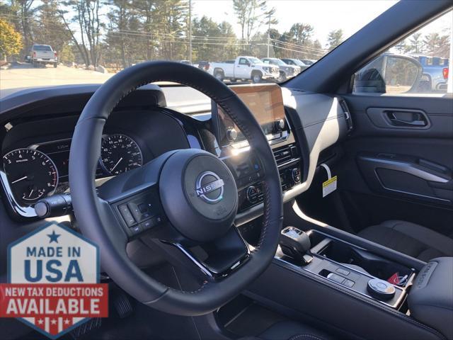 new 2025 Nissan Pathfinder car, priced at $44,675