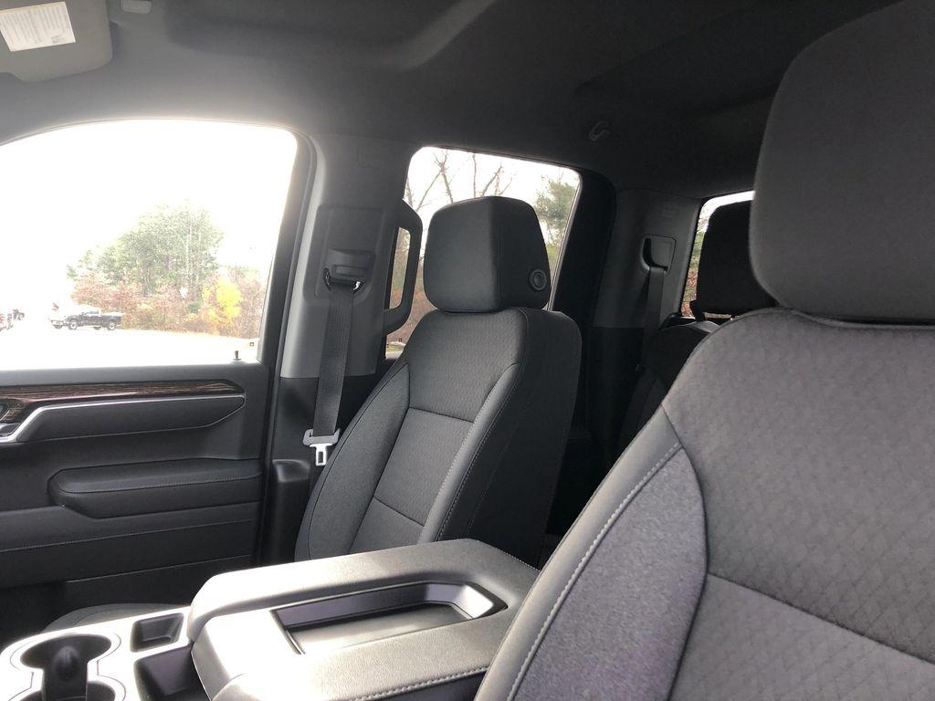 new 2026 GMC Sierra 1500 car, priced at $53,890