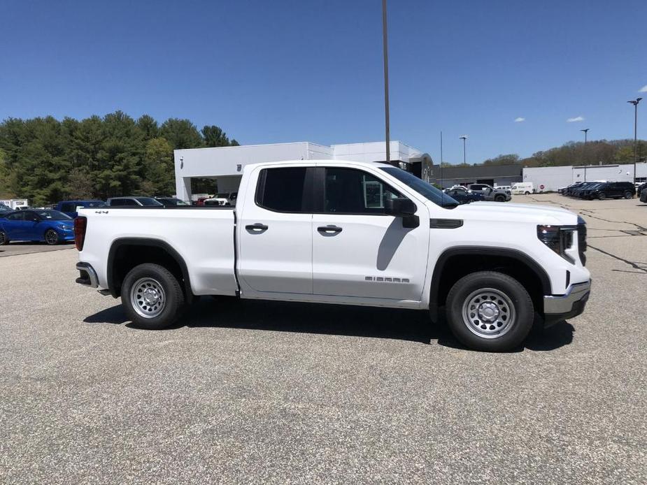 new 2024 GMC Sierra 1500 car, priced at $47,060