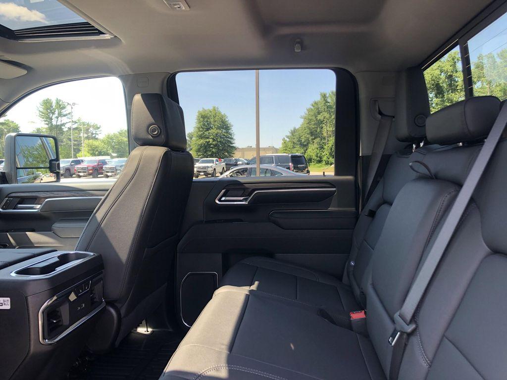 new 2025 GMC Sierra 2500 car, priced at $81,120