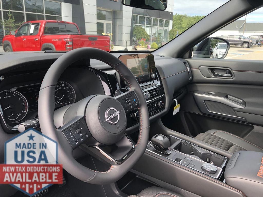new 2025 Nissan Pathfinder car, priced at $42,978
