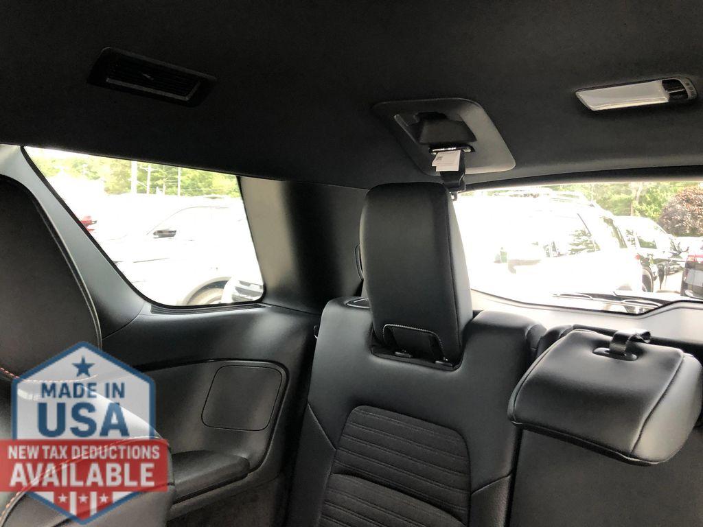 new 2025 Nissan Pathfinder car, priced at $42,978
