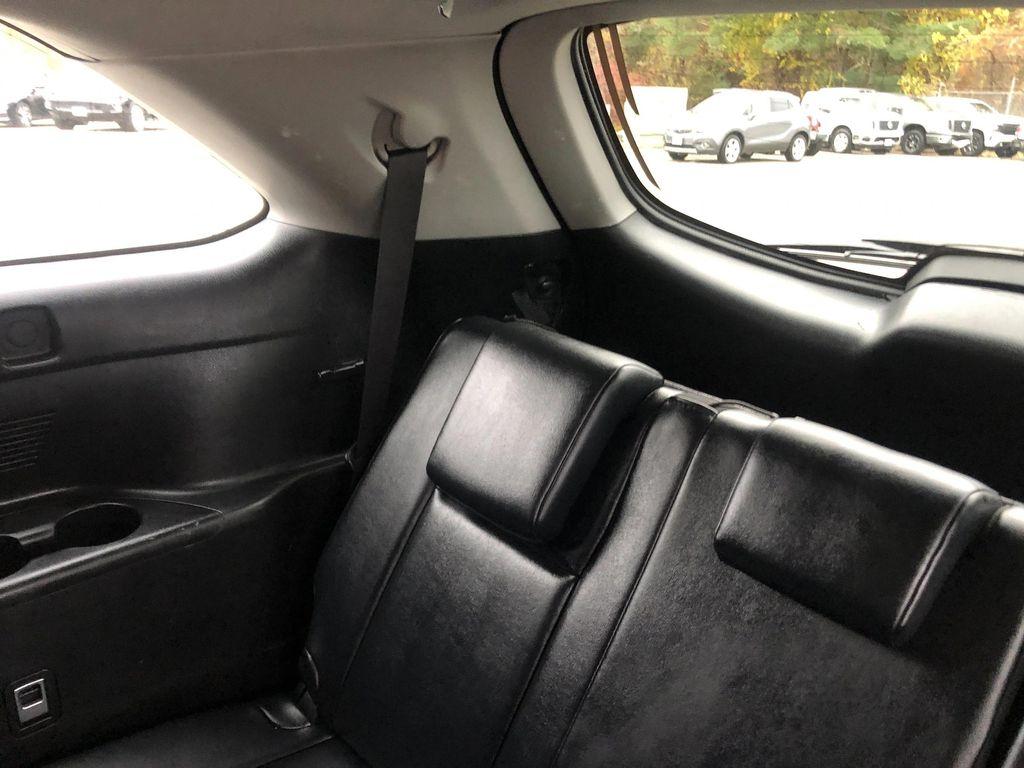 used 2019 Toyota Highlander car, priced at $17,999