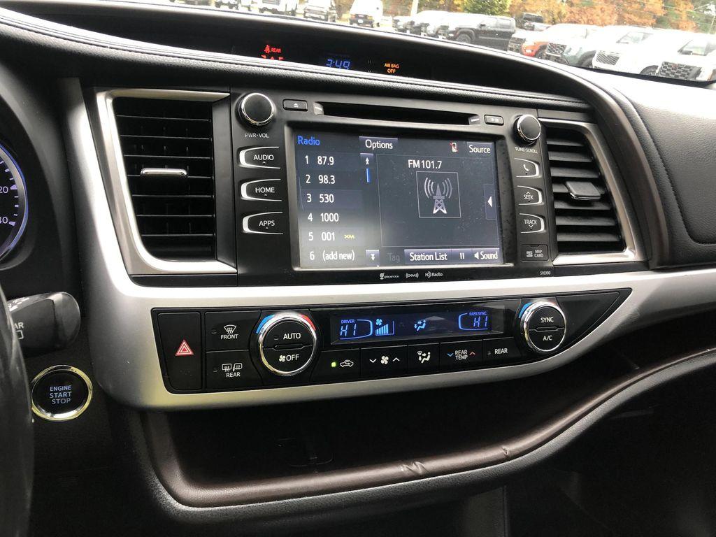 used 2019 Toyota Highlander car, priced at $17,999