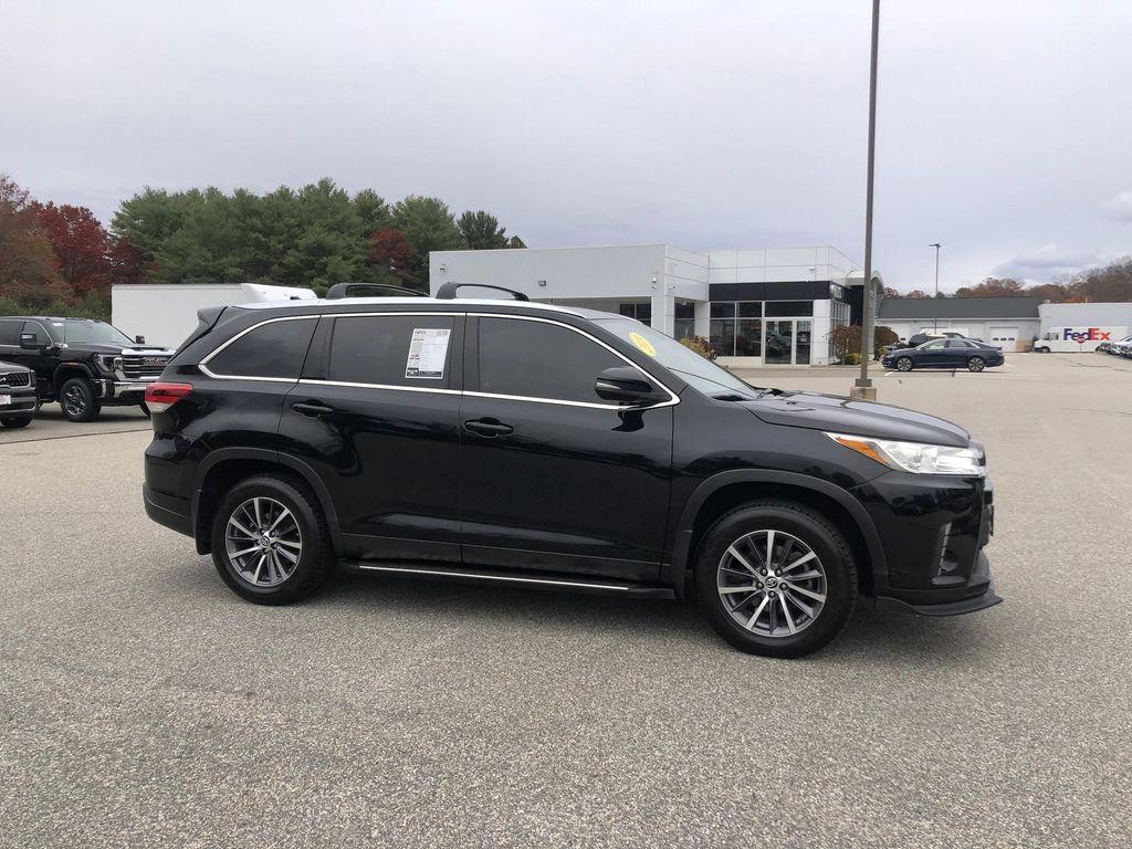 used 2019 Toyota Highlander car, priced at $17,999