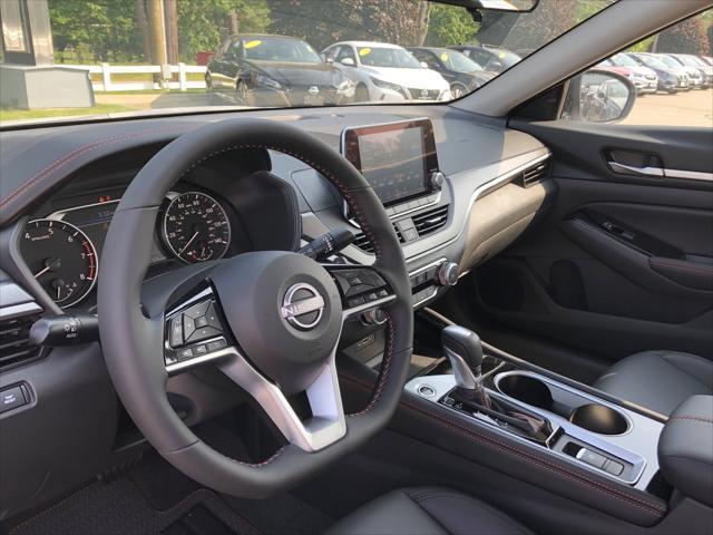 new 2025 Nissan Altima car, priced at $32,800