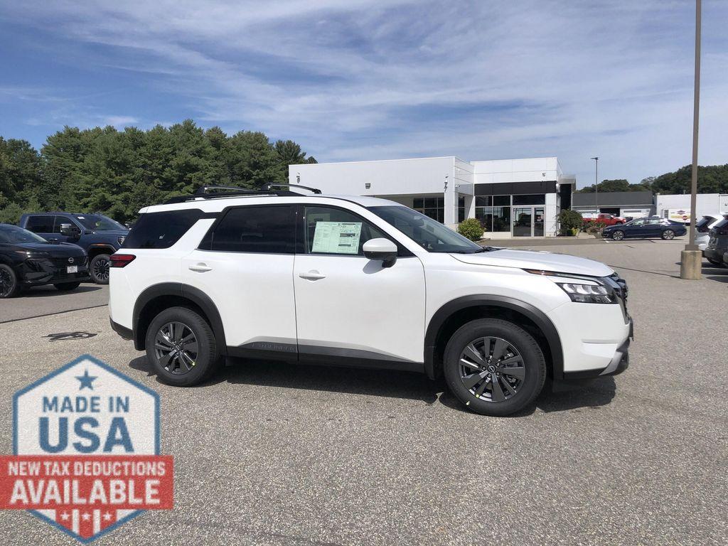 new 2025 Nissan Pathfinder car, priced at $40,769