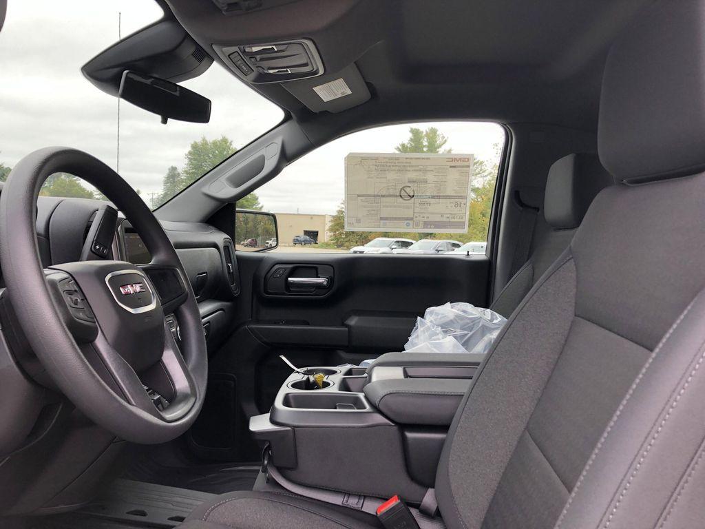 new 2026 GMC Sierra 1500 car, priced at $51,915