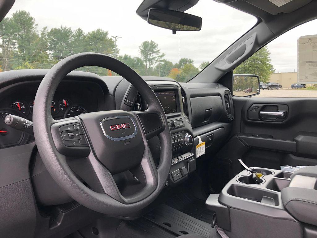 new 2026 GMC Sierra 1500 car, priced at $51,915