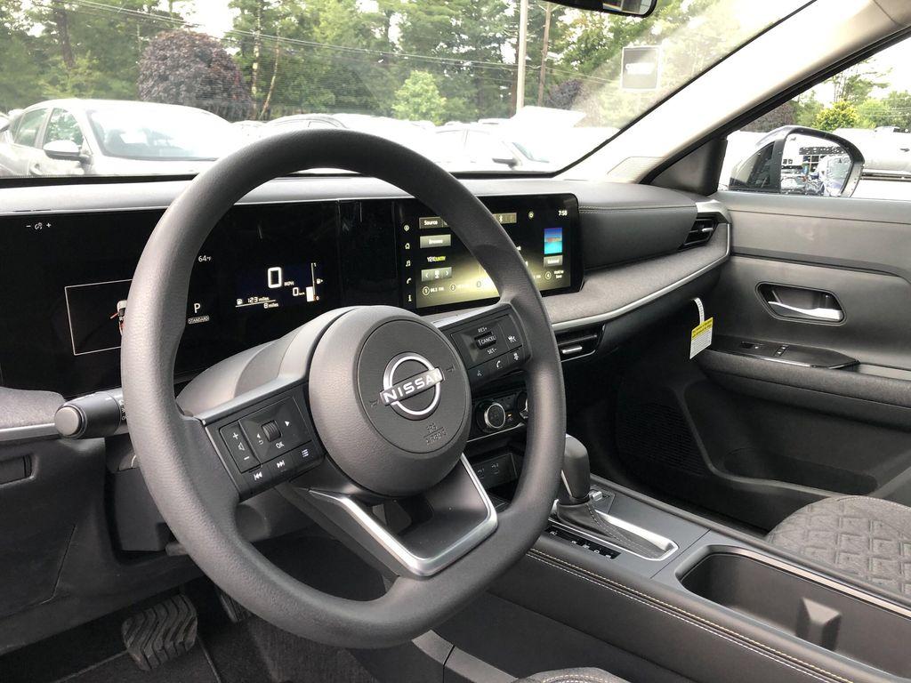 new 2025 Nissan Kicks car, priced at $26,532