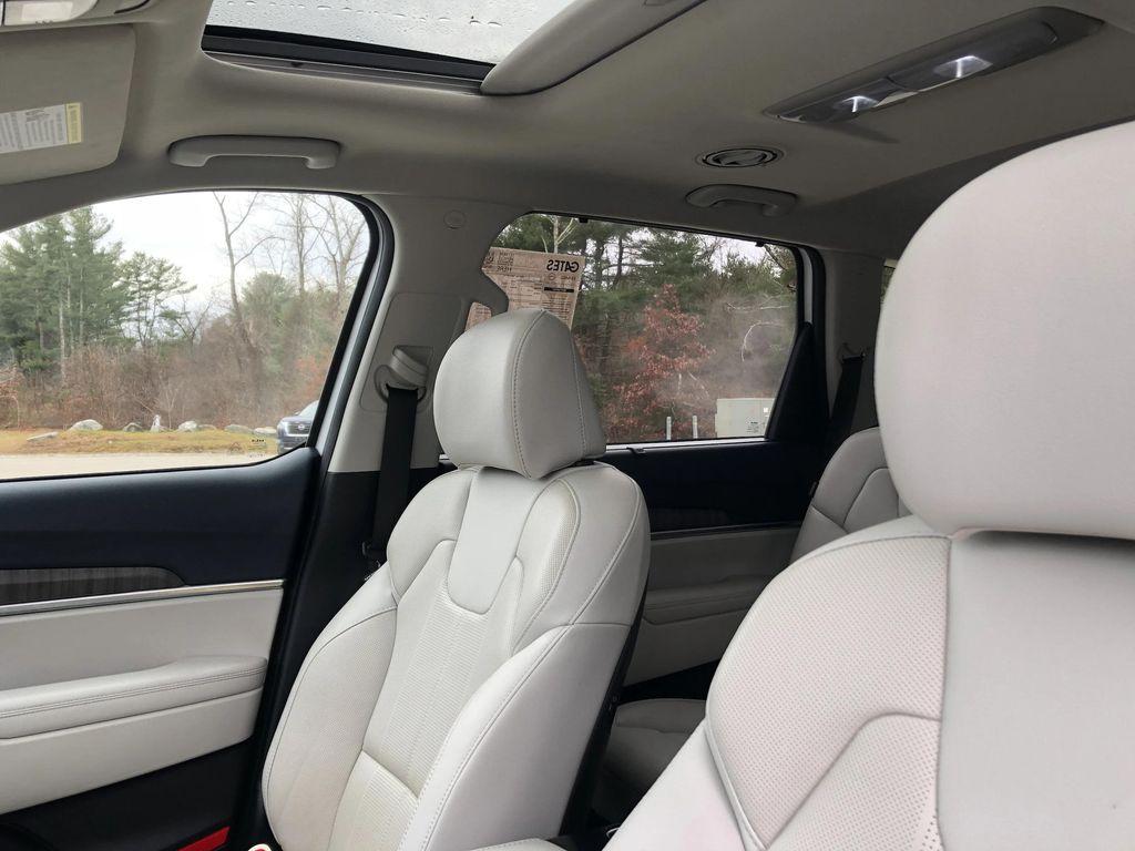 used 2024 Kia Telluride car, priced at $38,999