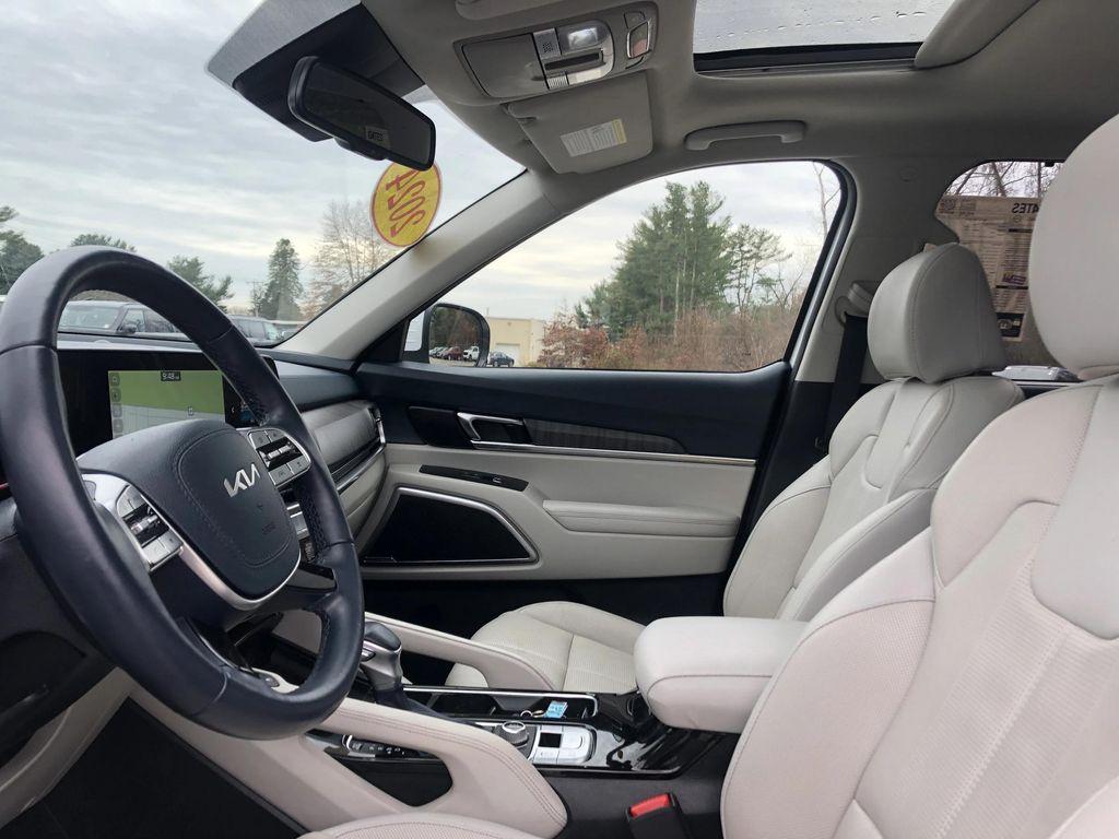 used 2024 Kia Telluride car, priced at $38,999