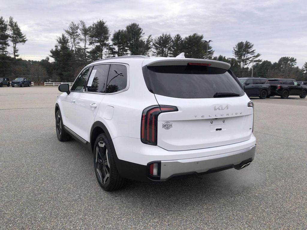 used 2024 Kia Telluride car, priced at $38,999