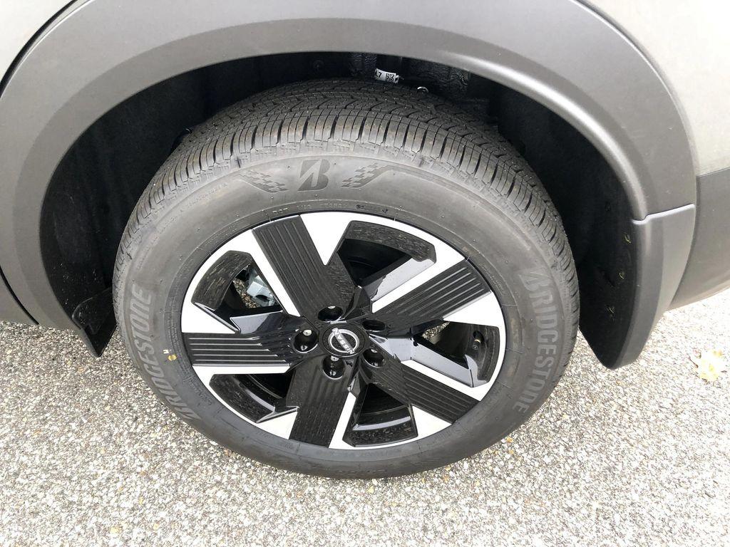 new 2026 Nissan Kicks car, priced at $27,075