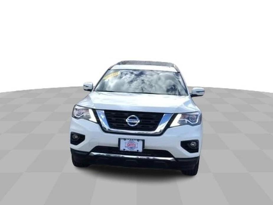 used 2020 Nissan Pathfinder car, priced at $26,999