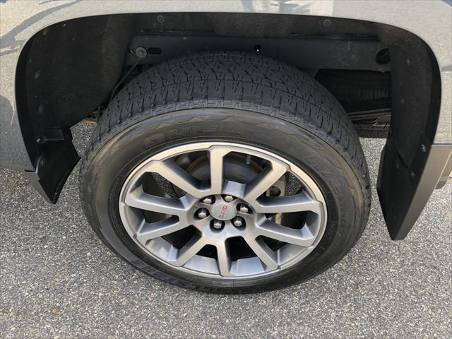 used 2020 GMC Canyon car, priced at $28,999