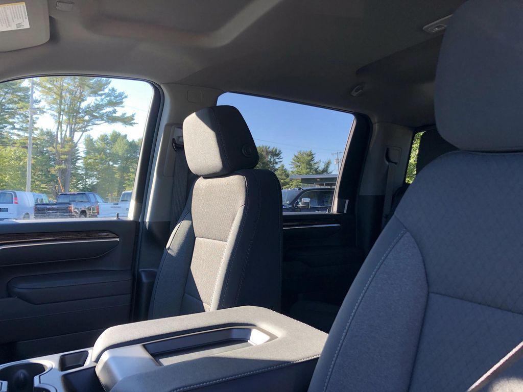 new 2026 GMC Sierra 2500 car, priced at $67,320