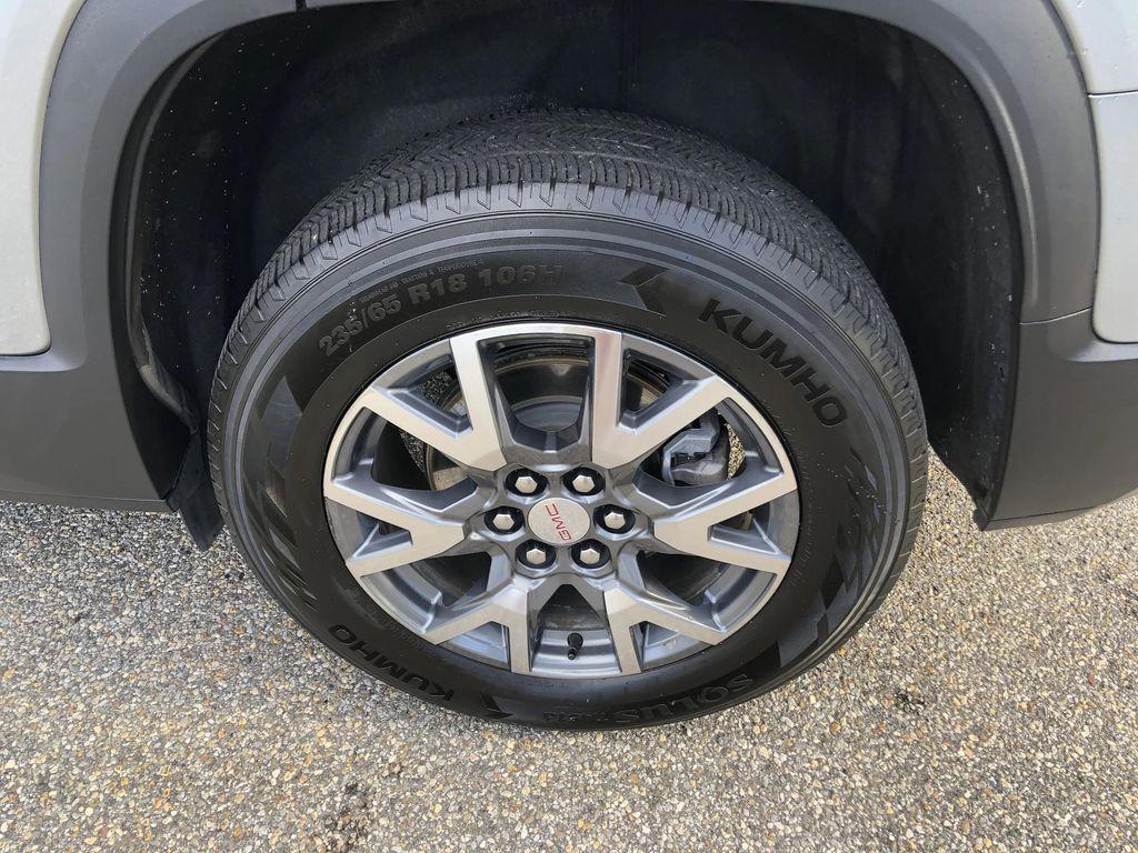 used 2023 GMC Acadia car, priced at $28,999