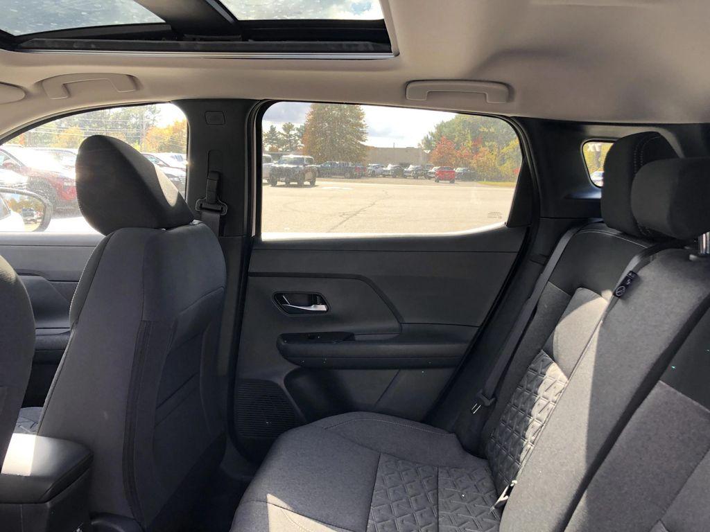 new 2025 Nissan Kicks car, priced at $28,740