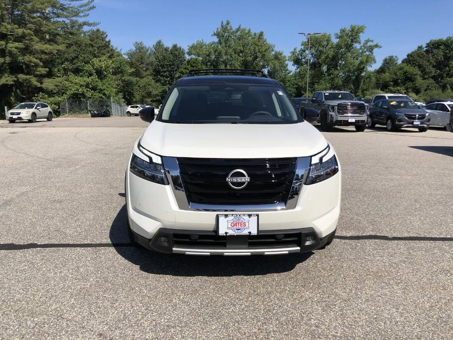 new 2024 Nissan Pathfinder car, priced at $48,625