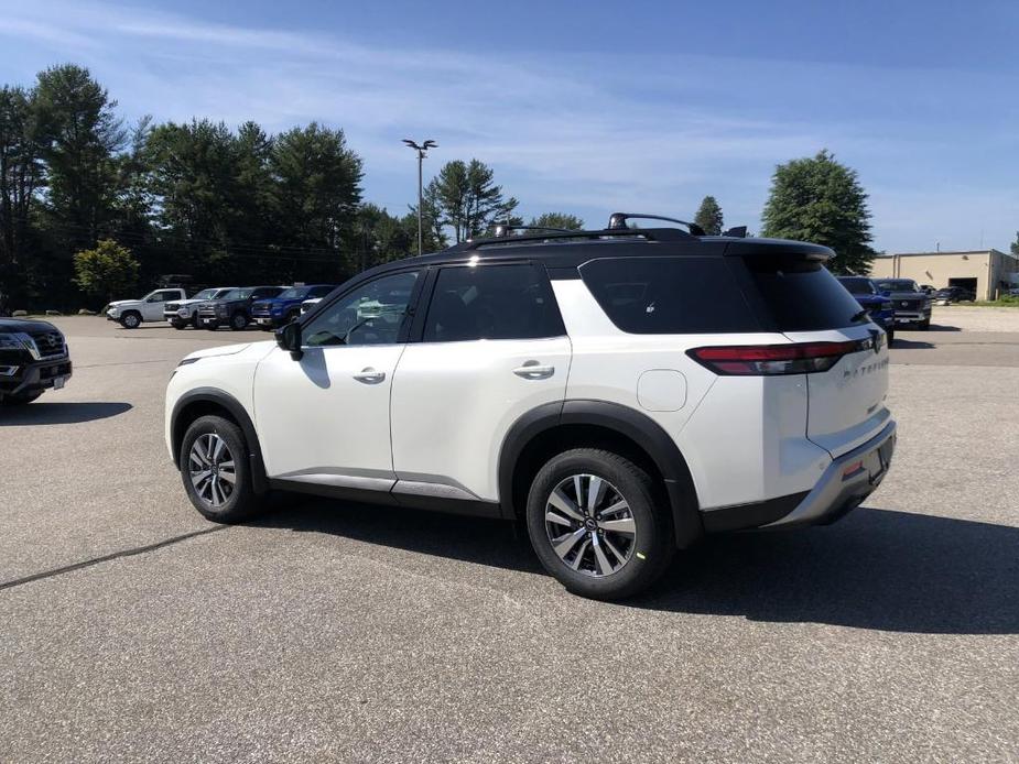 new 2024 Nissan Pathfinder car, priced at $48,625