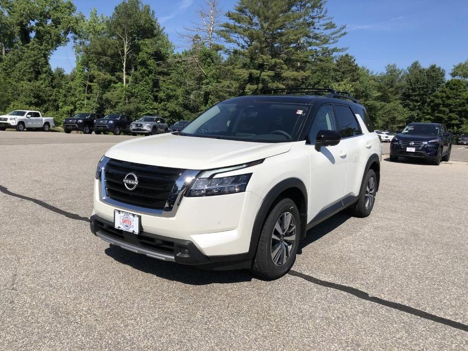 new 2024 Nissan Pathfinder car, priced at $48,625