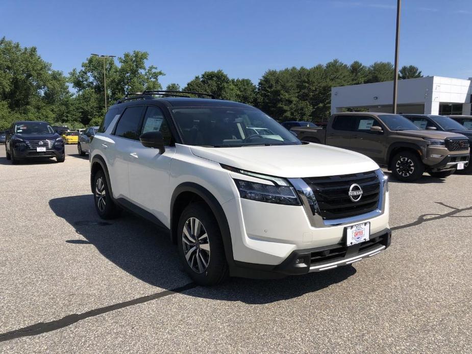 new 2024 Nissan Pathfinder car, priced at $48,625