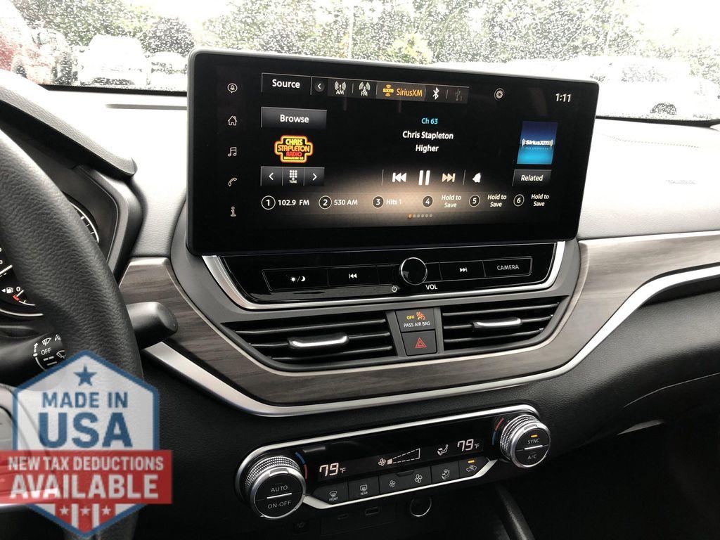 new 2025 Nissan Altima car, priced at $27,920