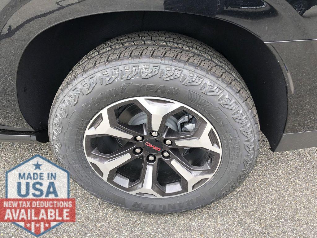 new 2025 GMC Yukon XL car, priced at $101,985