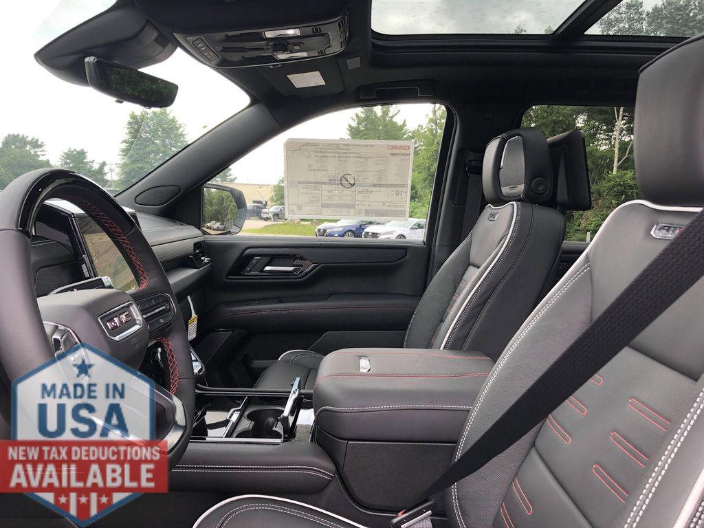 new 2025 GMC Yukon XL car, priced at $101,985