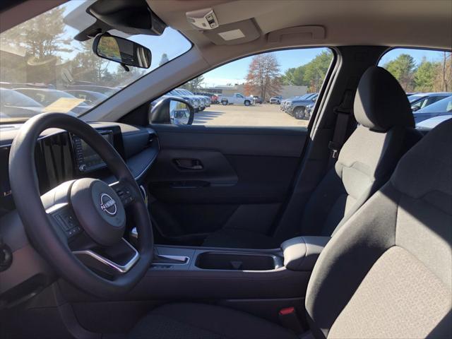 new 2025 Nissan Kicks car, priced at $25,255