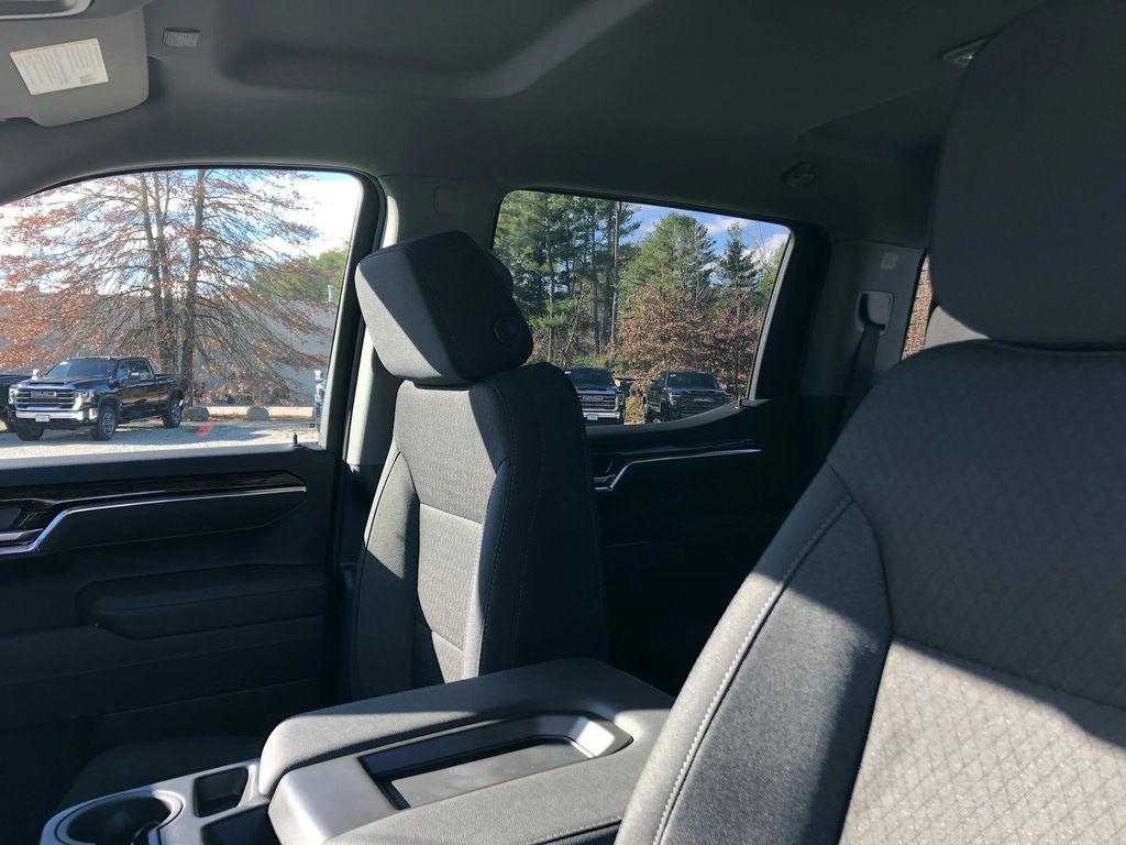 new 2026 GMC Sierra 1500 car, priced at $55,995