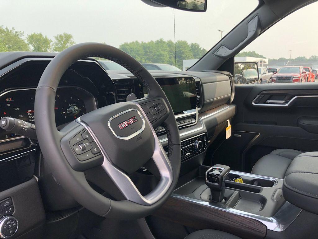 new 2026 GMC Sierra 1500 car, priced at $68,660