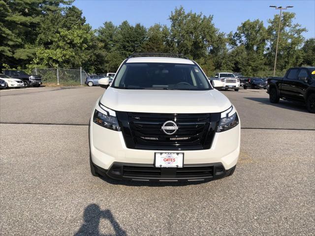 new 2024 Nissan Pathfinder car, priced at $38,355