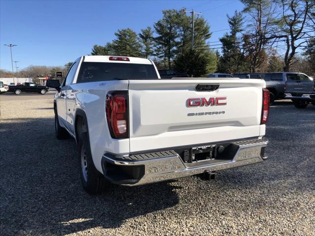 new 2025 GMC Sierra 1500 car, priced at $44,135