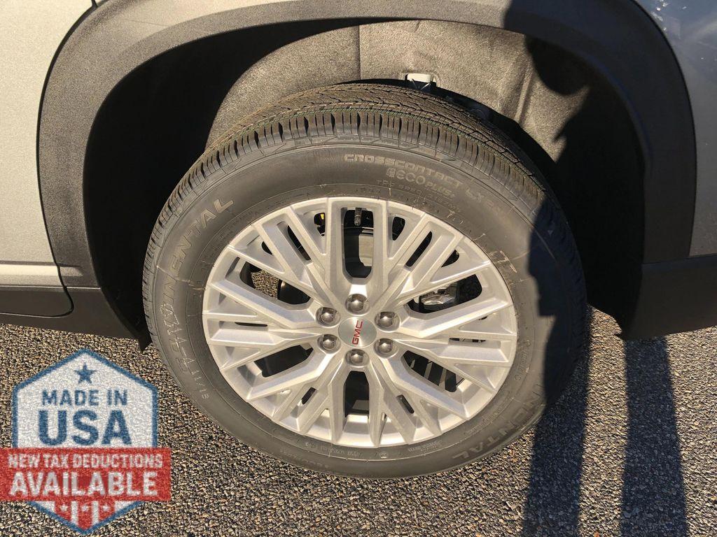 new 2026 GMC Acadia car, priced at $51,075