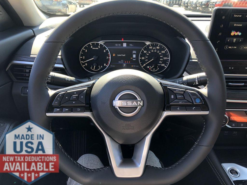 new 2025 Nissan Altima car, priced at $30,438