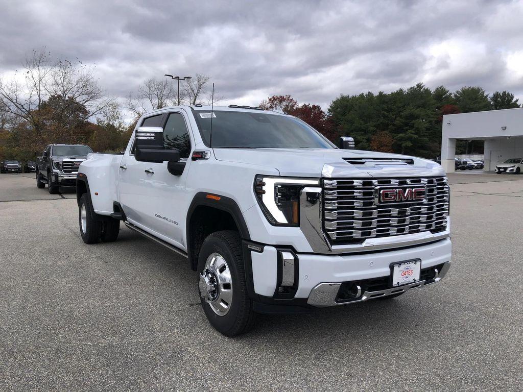 new 2026 GMC Sierra 3500 car, priced at $97,705